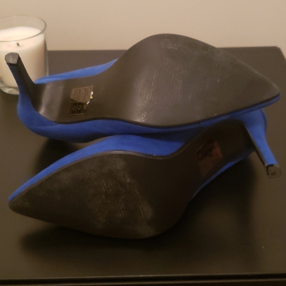 Royal blue Heels - Picture 5 of 5